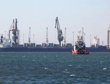 «Πλήγμα» στους εξαγωγείς της Θεσσαλονίκης από την απεργία των τελωνειακών